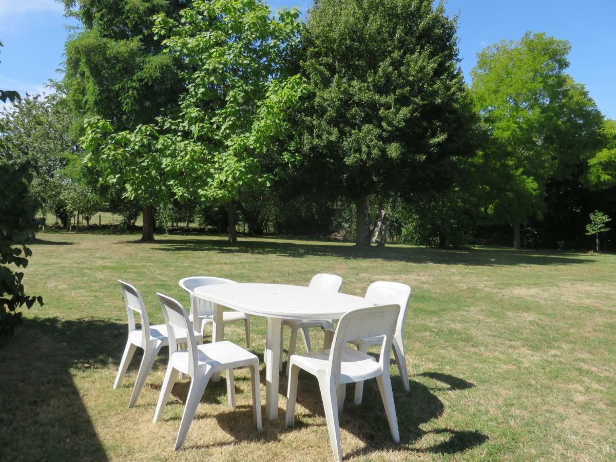 Gite Des Basses Touches Villa Moitron-sur-Sarthe Kültér fotó